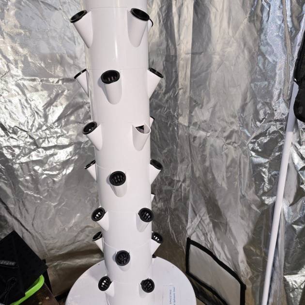Vertical planting tower - 5 stack